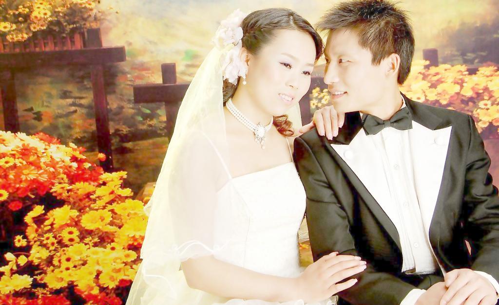 照婚纱吉日_婚纱情侣头像